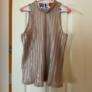 Ann Taylor Factory sleeveless top. Size M. NWT